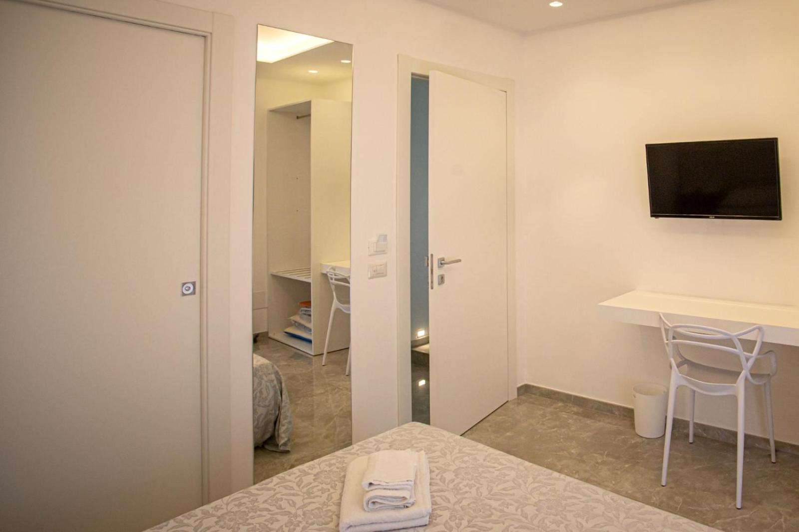קסטלמרה די סטביה Forever Luxury Rooms מראה חיצוני תמונה